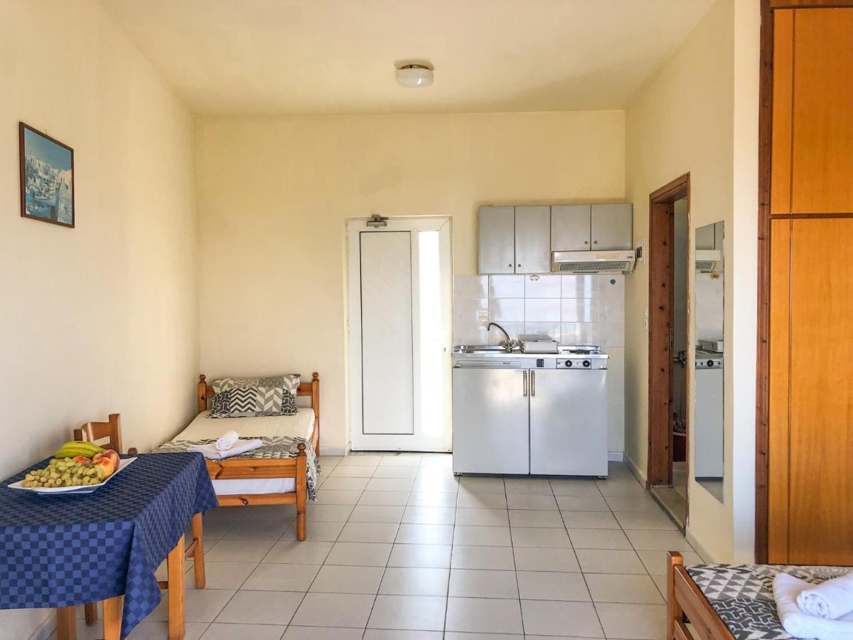 אלמירידה Kaloudis Apartments מראה חיצוני תמונה