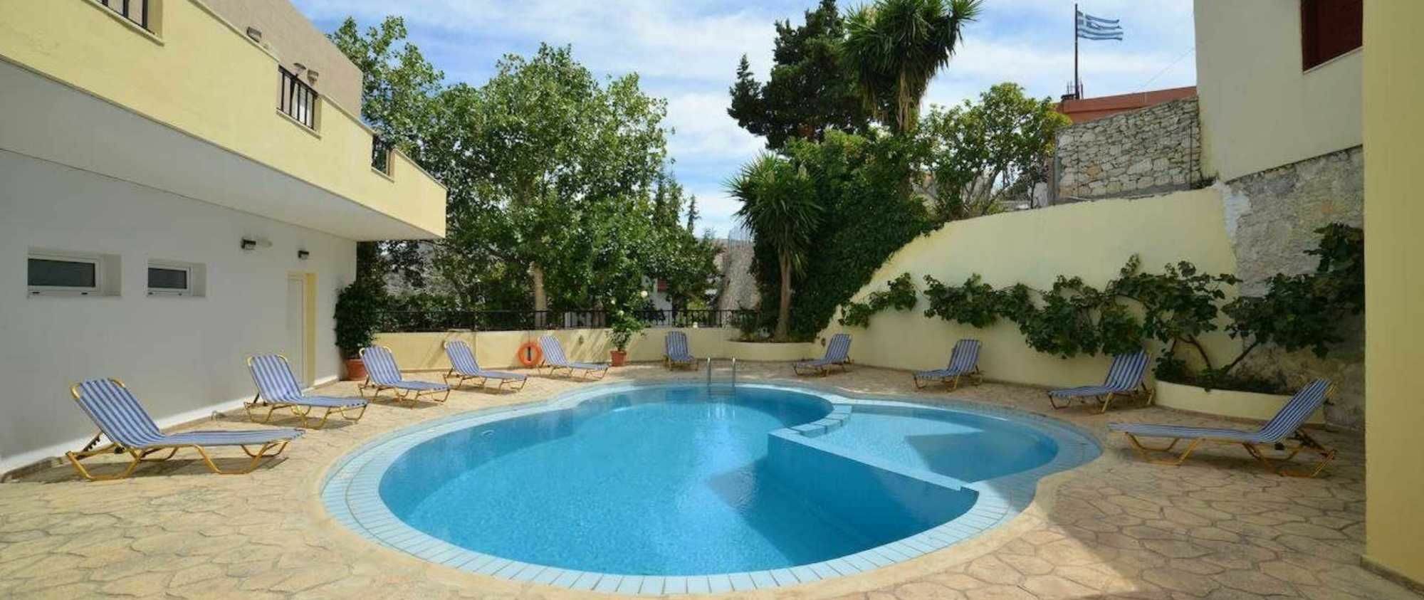 אלמירידה Kaloudis Apartments מראה חיצוני תמונה