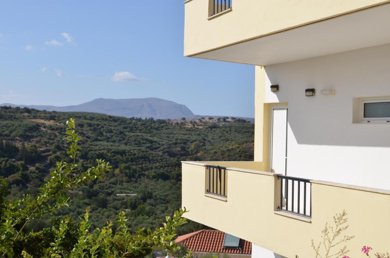אלמירידה Kaloudis Apartments מראה חיצוני תמונה